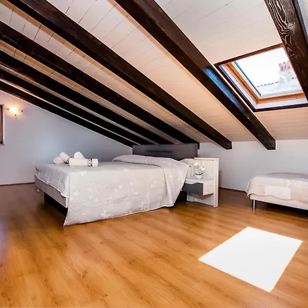 بيت ضيافة Ancient Stone