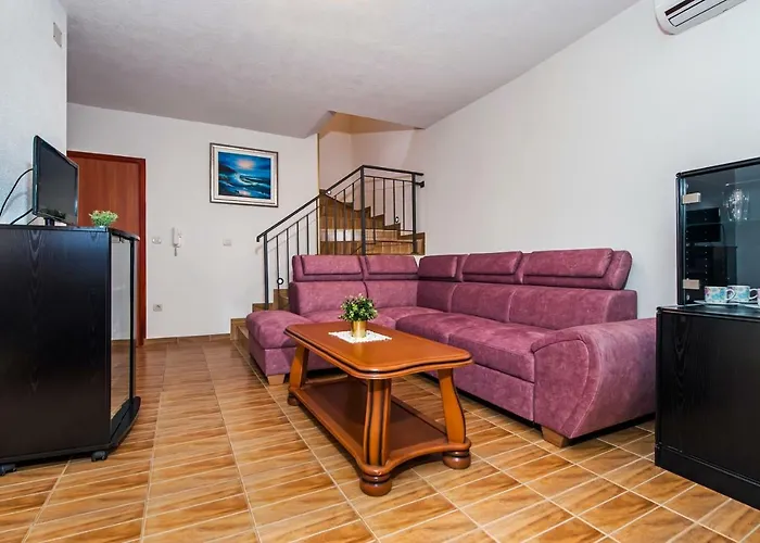 Ancient Stone 4* Ρόβινι