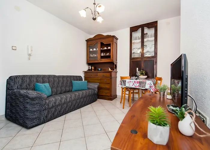 Ancient Stone Πανσιόν