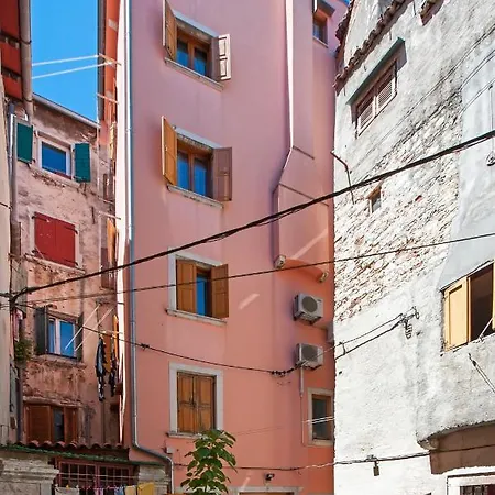 בית הארחה Ancient Stone