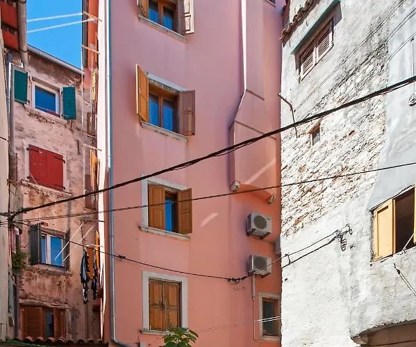 Gasthuis Ancient Stone